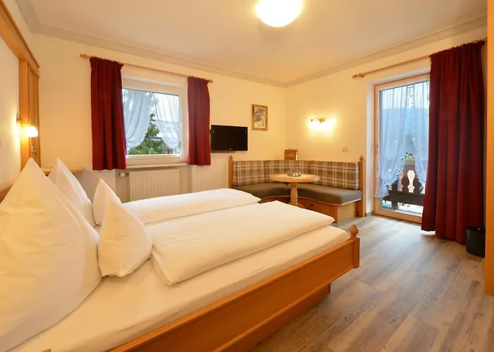 Hotel Edelweiss Garni