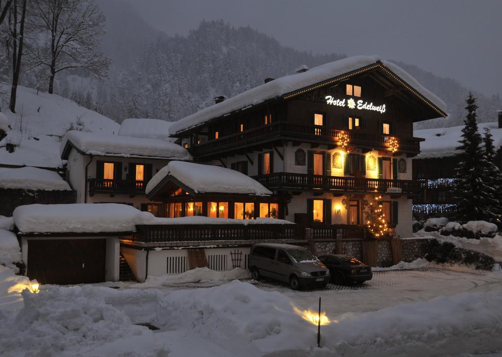 Edelweiss Garni Hotel 3*