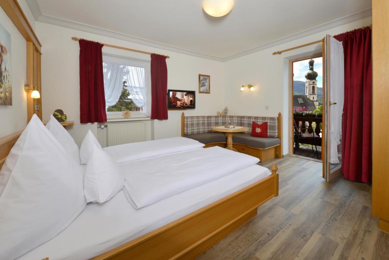 Edelweiss Garni Hotel Reit im Winkl